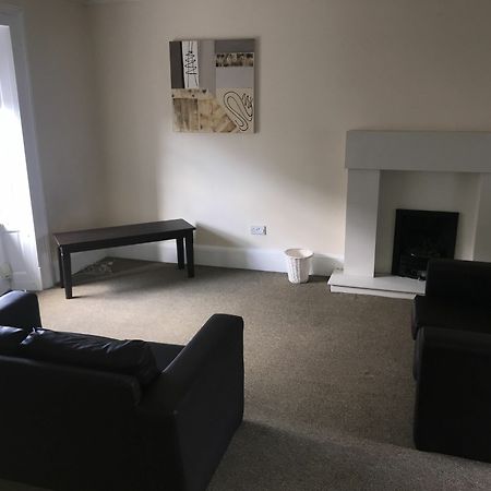 Smithyends Apartments Cumbernauld Esterno foto